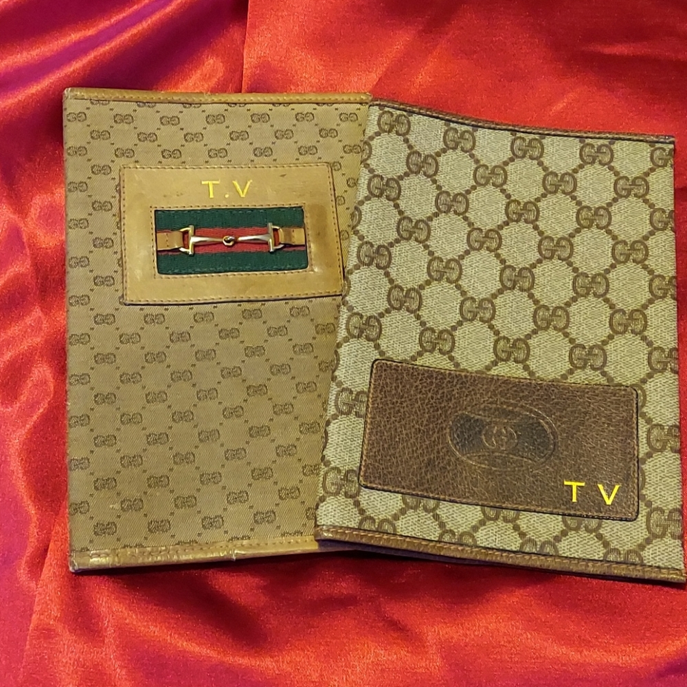 Rare vintage Gucci TV guide/book, document covers, early 80s, GVC!